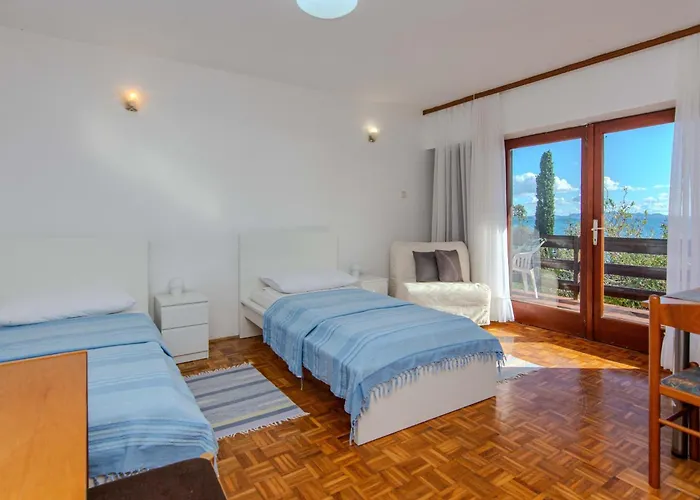 Kurta 1 By Interhome *