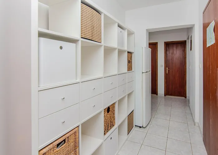 Kurta 1 By Interhome